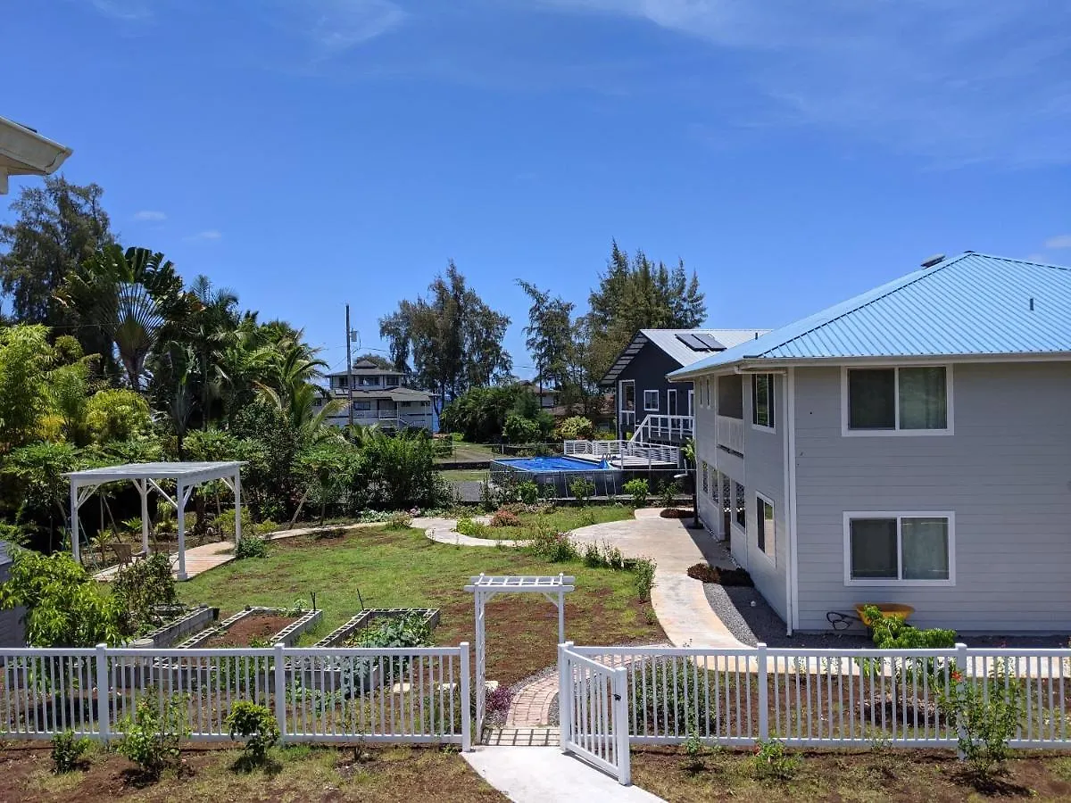 Ocean Breeze Inn Keaau